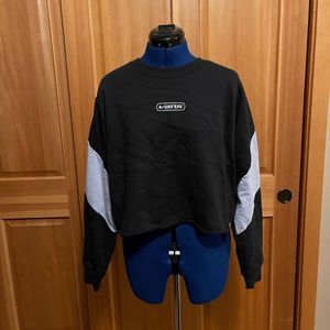 (B0013) Vans Cropped Sweatshirt
